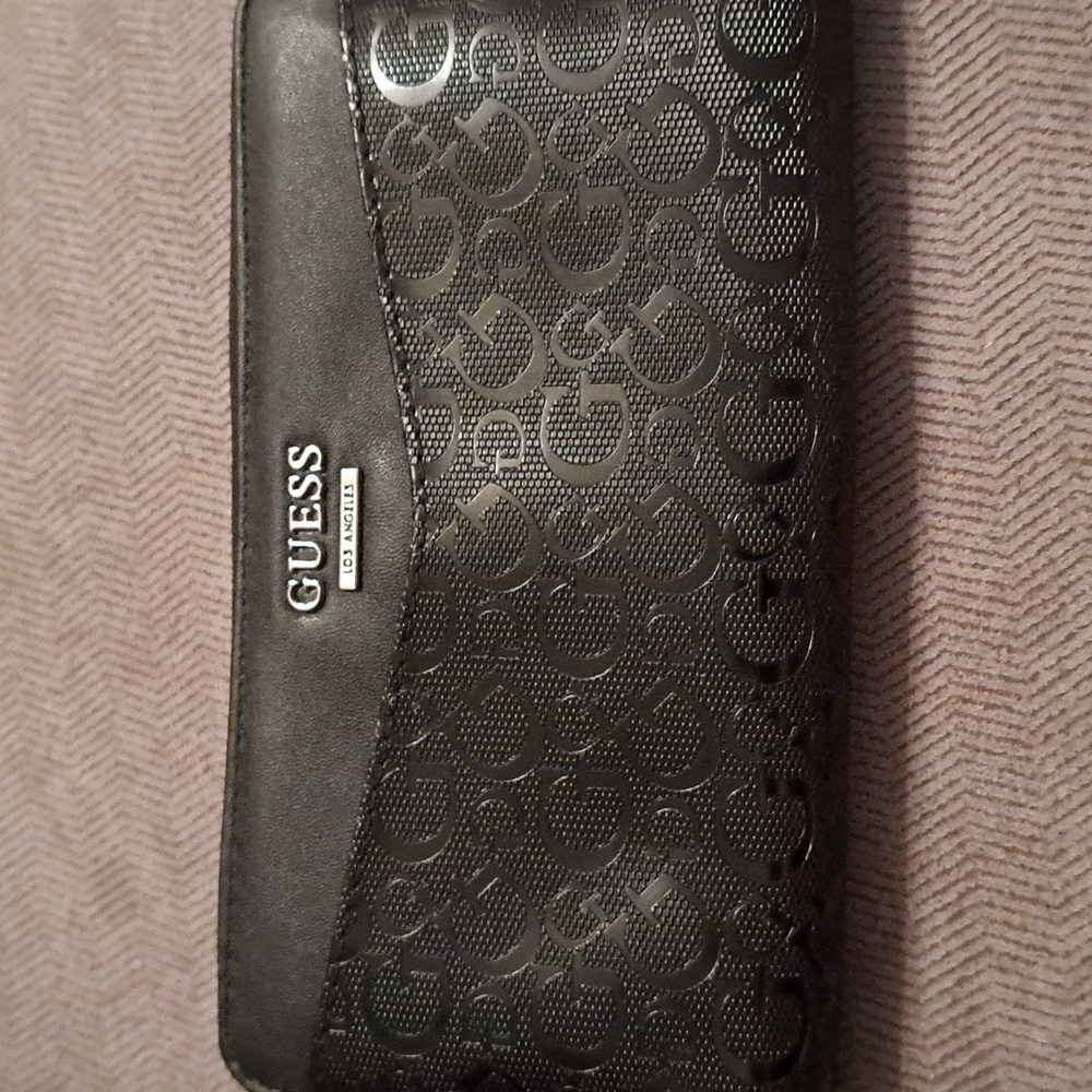 Guess Zippered Clutch Wallet